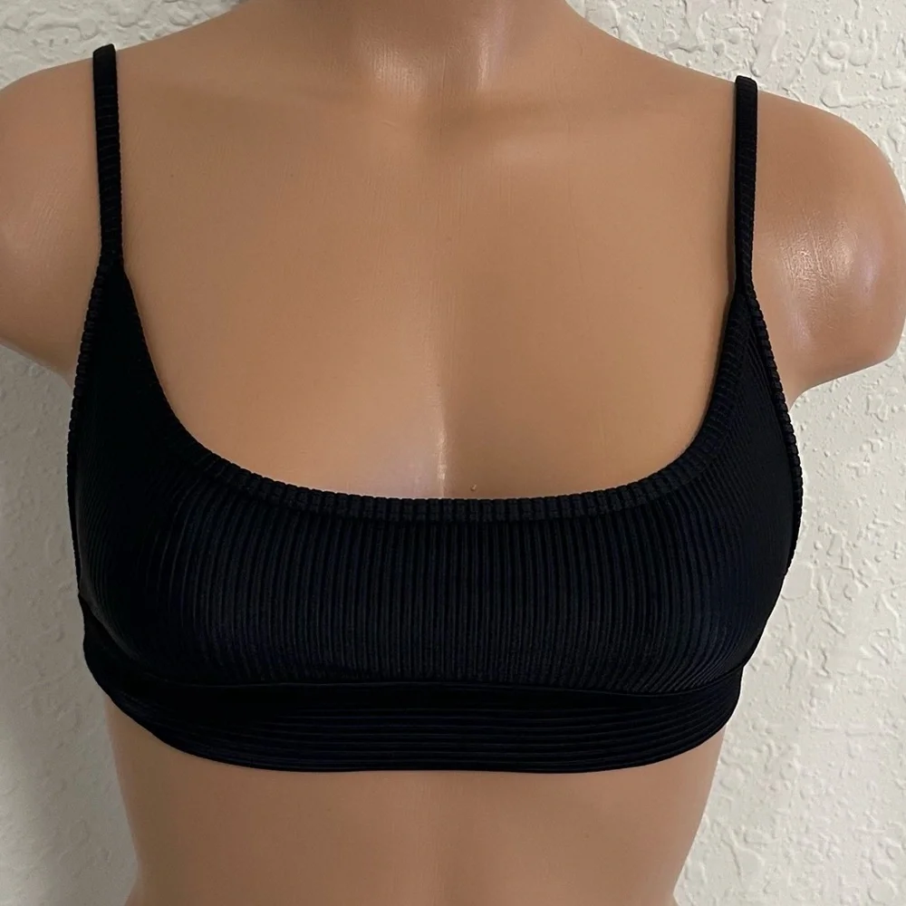 Frankie's Bikinis Gavin Ribbed Bikini Top NWOT